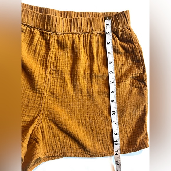 Universal Thread Cotton Crinkle Women's Mustard Yellow Shorts Size Medium - Picture 7 of 12